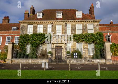 Mompesson House, ein Haus aus dem 18th. Jahrhundert am Choristers Square, The Close, Salisbury, Wiltshire, Großbritannien. Stockfoto