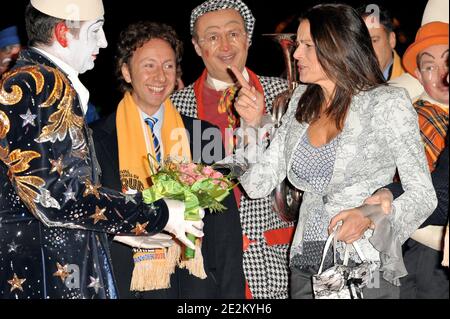 Prinzessin Stephanie von Monaco, Stephane Bern und Herr Seizler am 3. Tag des 34. Internationalen Zirkusfestivals in Monte-Carlo, Monaco, am 16. Januar 2010. Foto von Thierry Orban/ABACAPRESS.COM Stockfoto