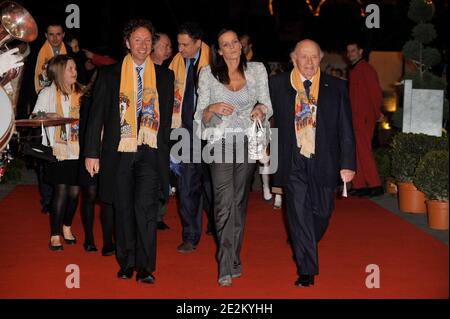 Prinzessin Stephanie von Monaco, Stephane Bern und Herr Seizler am 3. Tag des 34. Internationalen Zirkusfestivals in Monte-Carlo, Monaco, am 16. Januar 2010. Foto von Thierry Orban/ABACAPRESS.COM Stockfoto