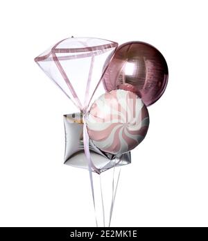 Bündel von großen metallischen rosa Süßigkeiten Lollipop, Silber Geschenk-Geschenkbox runde Kugel und transparente Diamant-Ballon-Objekte für Geburtstag Stockfoto