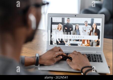 Afrikaner, Mann, Unternehmen, arbeitslos, Suche Stockfoto