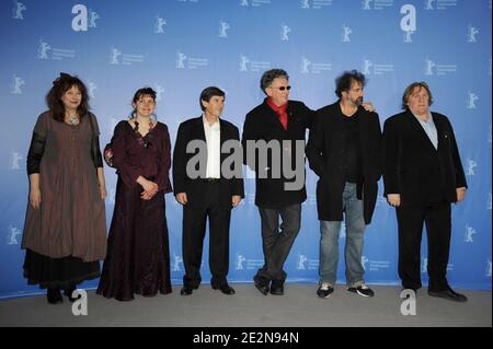 Yolande Moreau, Miss Ming, Jean-Pierre Guerin, Benoit Delepine, Gustave Kervern und Gerard Depardieu während eines Fotoalles für "Mama" im Rahmen der 60. Berliner Filmfestspiele am 19. Februar 2010 im Grand Hyatt Hotel in Berlin. Foto von Nicolas Briquet/ABACAPRESS.COM Stockfoto