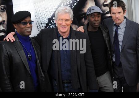 Wesley Snipes, Richard Gere, Don Cheadle und Ethan Hawke besuchen am 2. März 2010 die Premiere von Overture Films' 'Brooklyn's Finest' im AMC Lincoln Square Theater in New York City, NY, USA. Foto von Mehdi Taamallah/ABACAPRESS.COM (im Bild: Wesley Snipes, Richard Gere, Don Cheadle, Ethan Hawke) Stockfoto