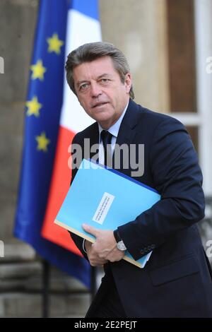 Der französische Vizeminister für Außenhilfe und Frankophonie Alain Joyandet trifft am 24. März 2010 auf dem wöchentlichen ministerrat im Elysee-Palast in Paris ein. Foto von Mousse/ABACAPRESS.COM Stockfoto