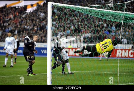 Bordeaux Torhüter Ulrich Rame während der Französisch League Cup Finale Fußball Spiel, Girondins de Bordeaux gegen Olympique de Marseille im Stade de France in Saint-Denis bei Paris, Frankreich, am 27. März 2010. Marseille gewann 3:1. Foto von Christophe Guibbaud/Cameleon/ABACAPRESS.COM Stockfoto