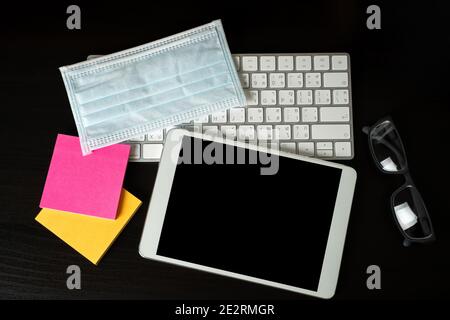 Coronavirus Covid-19 pandemische Facemask auf die finanzielle Arbeit Coronavirus pandemic Social Stockfoto