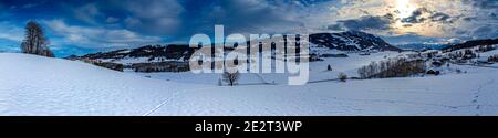 Deutschland, Bayern, Allgau, Kranzegg, Blick auf den Grüntenberg Stockfoto