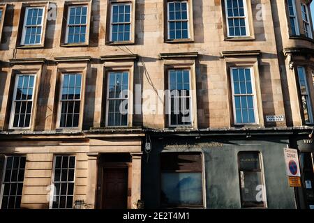 Glasgow Mietshäuser in Sonnenschein, Finnieston. Corunna Street. Schottland. Stockfoto