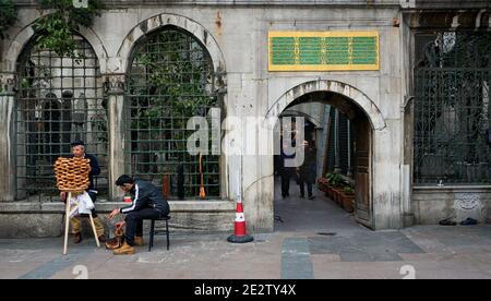 Teehaus zwischen den Gräbern, Istanbul Stockfoto