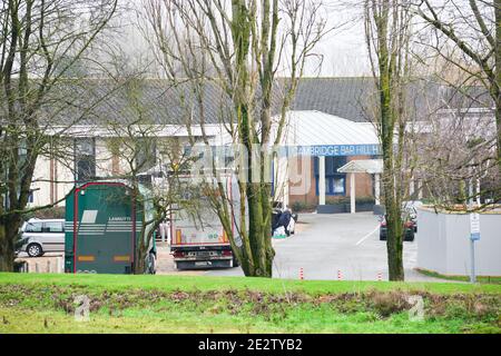 Bar Hill Cambridge, Großbritannien, England, 15-01-2021, Best Western Holet auf der A14 in Bar Hill wird in Zusammenarbeit mit der Regierung als Isolationsort für ausländische Lastwagenfahrer verwendet, die positiv auf covid-19 testen und anstatt in ihren Taxis zu bleiben, werden sie während der Isolation mit einem Zimmer und Essen versorgt.während die Fahrer isoliert sind Das Hotel darf nicht verlassen werden. In der Regel wird der Komplex für Freizeit und Golf genutzt, Stockfoto