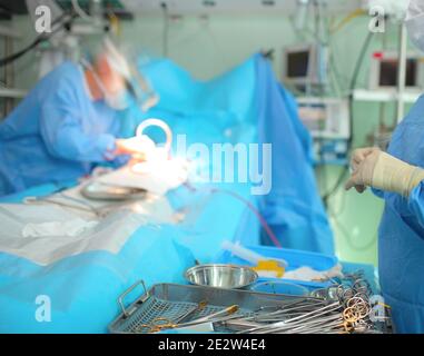 Operationsteam im Krankenhaus. Stockfoto