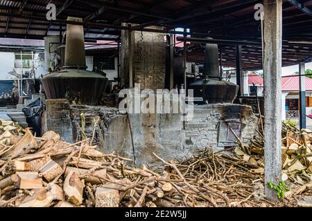 Antoine Flüsse Rum Distillery, Saint Patrick, Grenada Stockfoto