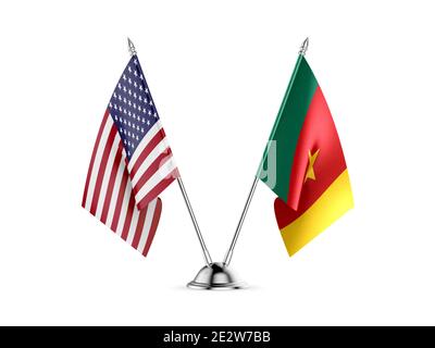 Schreibtisch Fahnen, Vereinigten Staaten von Amerika und Kamerun, auf weißem Hintergrund. 3D-Bild Stockfoto