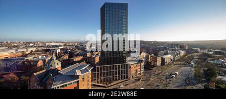 Blick auf den Sonnenuntergang auf Hadrian's Tower und Newcastle upon Tyne, Newcastle upon Tyne, Tyne and Wear, England, Großbritannien Stockfoto