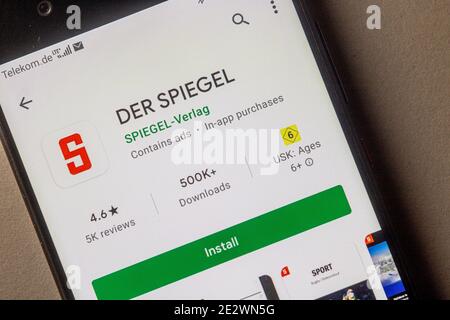 Neckargemünd, Deutschland: 15. Januar 2021: App-Ikone des deutschen Nachrichtenmagazins "der Spiegel" im google App Store auf Telefonbildschirm t Stockfoto