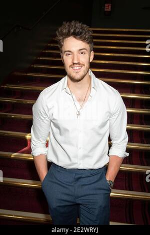 Die Eröffnungsnacht von English National BalletÕs Cinderella in-the-round in der Royal Albert Hall, London. Bilddatum: Donnerstag, 6. Juni 2019. Bildnachweis sollte lauten: David Jensen Stockfoto