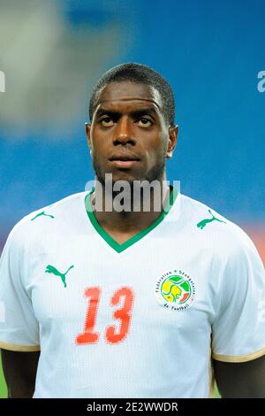 Senegals neuer internationaler Spieler Jacques Faty während eines Freundschaftsspiels, Angola gegen Senegal im Algarve-Stadion in Faro, Portugal am 5. September 2009. Das Spiel endete in einem Unentschieden von 1-1. Foto von Henri Szwarc/ABACAPRESS.COM Stockfoto