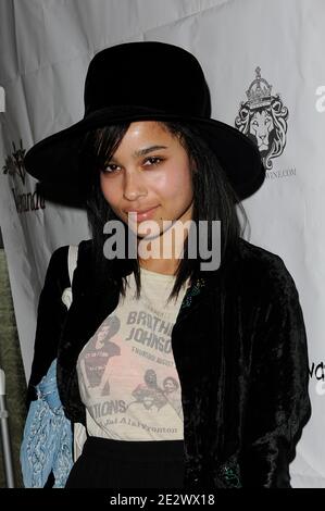 Zoe Kravitz kommt zur Premiere von 'Breaking upaufwärts' am 1. April 2010 im IFC Center in New York City, NY, USA. Foto von Mehdi Taamallah/ABACAPRESS.COM Stockfoto