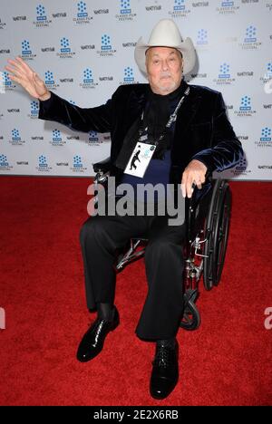 Tony Curtis kommt zur Vorführung von 'A Star is Born' während des TCM Classic Film Festivals im chinesischen Theater in Hollywood. Los Angeles, CA, USA am 22. April 2010. Foto von Lionel Hahn/ABACAPRESS.COM Stockfoto