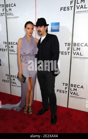 L-R: Alicja Bachleda, Colin Farrell nehmen an der Ondine-Premiere während des Tribeca Film Festivals 2010 Teil, das am 28. April 2010 im Tribeca Performing Arts Center in New York City, NY, USA, stattfand. Foto von Graylock/ABACAPRESS.COM Stockfoto