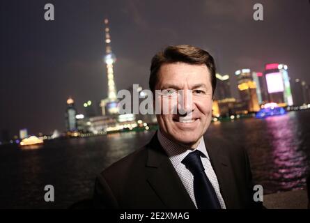 Der französische Handelsminister Christian Estrosi ist am 15. Mai 2010 in Shanghai, China, zu sehen. Foto von Stephane Lemouton/ABACAPRESS.COM Stockfoto