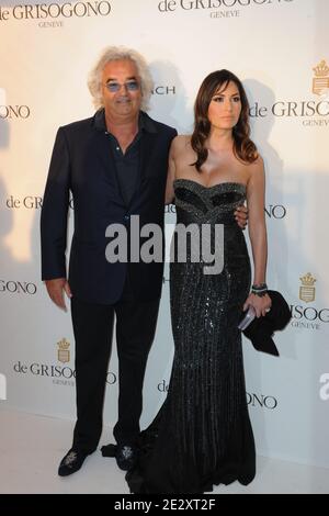 Flavio Briatore (L) und Elisabetta Gregoraci nehmen am 18. Mai 2010 an der Grisogono-Party im Hotel Du Cap in der Nähe von Cannes, Frankreich, Teil. Foto von Ammar Abd Rabbo/ABACAPRESS.COM Stockfoto