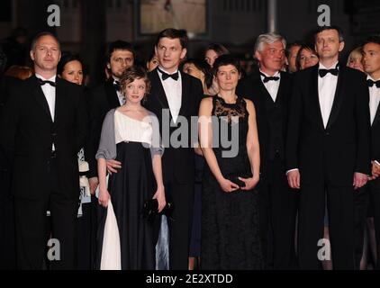 Viktor Nemets, Regisseur Sergei Loznitsa, Olga Shuvalova und Gast bei der Ankunft zur Vorführung von 'Schastye Moe', die am 19. Mai 2010 bei den 63. Filmfestspielen von Cannes in Cannes, Frankreich, im Wettbewerb gezeigt wurde. Foto von Hahn-Nebinger-Orban/ABACAPRESS.COM Stockfoto