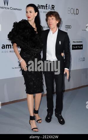 L'wren Scott und Mick Jagger nehmen an der amfAR's Cinema Against AIDS 2010 Benefit Gala Teil, die am 20. Mai 2010 im Hotel du Cap 'Eden Roc' in Antibes, Frankreich, stattfand. Foto von Hahn-Nebinger-Orban/ABACAPRESS.COM Stockfoto