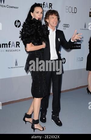 L'wren Scott und Mick Jagger nehmen an der amfAR's Cinema Against AIDS 2010 Benefit Gala Teil, die am 20. Mai 2010 im Hotel du Cap 'Eden Roc' in Antibes, Frankreich, stattfand. Foto von Hahn-Nebinger-Orban/ABACAPRESS.COM Stockfoto