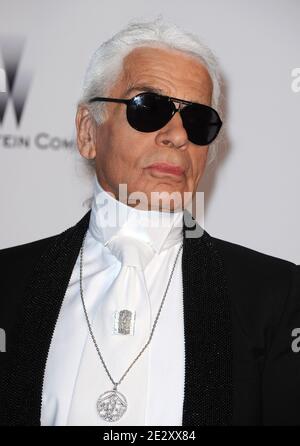 Karl Lagerfeld nimmt an der amfAR's Cinema Against AIDS 2010 Benefit Gala Teil, die am 20. Mai 2010 im Hotel du Cap 'Eden Roc' in Antibes, Frankreich, stattfand. Foto von Hahn-Nebinger-Orban/ABACAPRESS.COM Stockfoto