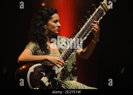 Anoushka Shankar tritt am 29. Mai 2010 in Genf auf. Foto von Loona/ABACAPRESS.COM Stockfoto