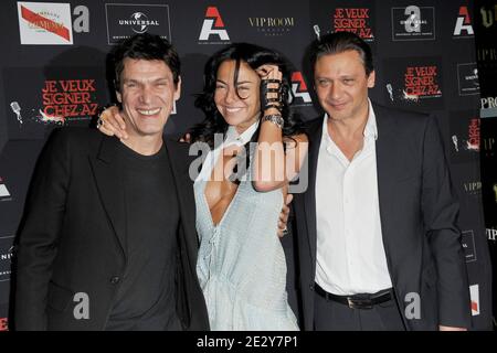 Valery Zeitoun und seine Frau Sandra posieren mit Marc Lavoine bei der "AZ Production" Party, die am 3. Juni 2010 im VIP ROOM Theater in Paris, Frankreich, stattfindet. Foto von Giancarlo Gorassini/ABACAPRESS.COM Stockfoto