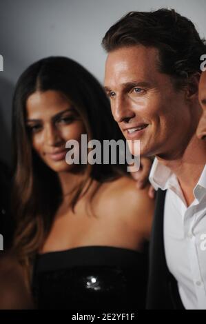 Matthew McConaughey und Camila Alves kommen am 15. Juni 2010 zur 9. Jährlichen vier Jahreszeiten der Hoffnung von Samsung in der Cipriani Wall Street in New York City, NY, USA. Foto von Mehdi Taamallah/ABACAPRESS.COM Stockfoto