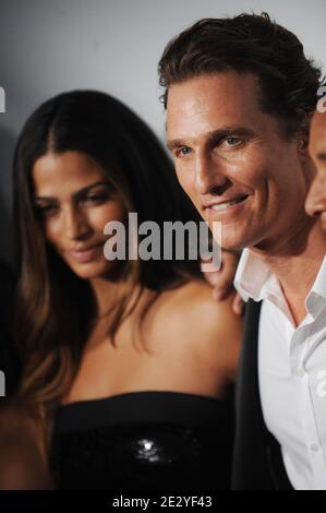 Matthew McConaughey und Camila Alves kommen am 15. Juni 2010 zur 9. Jährlichen vier Jahreszeiten der Hoffnung von Samsung in der Cipriani Wall Street in New York City, NY, USA. Foto von Mehdi Taamallah/ABACAPRESS.COM Stockfoto