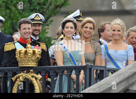 Kronprinz Frederik von Dänemark, Kronprinz Haakon von Norwegen, Kronprinzessin Maria von Dänemark, Prinzessin Maxima von den Niederlanden und Kronprinzessin Mette-Marit von Norwegen bei der Trauung von Kronprinzessin Victoria von Schweden und Daniel Westling in Stockholm, Schweden am 19. Juni, 2010. Foto von Mousse-Nebinger-Orban/ABACAPRESS.COM Stockfoto