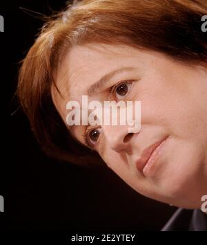 Elena Kagan, Kandidatin des Obersten Gerichtshofs der USA, hört sich am zweiten Tag ihrer Bestätigungsvernehmungen am 29. Juni 2010 auf dem Capitol Hill in Washington, DC, USA, Fragen an. Kagan ist seit seinem Amtsantritt US-Präsident Barack Obamas zweiter Kandidat für den Obersten Gerichtshof. Foto von Olivier Douliery /ABACAPRESS.COM Stockfoto