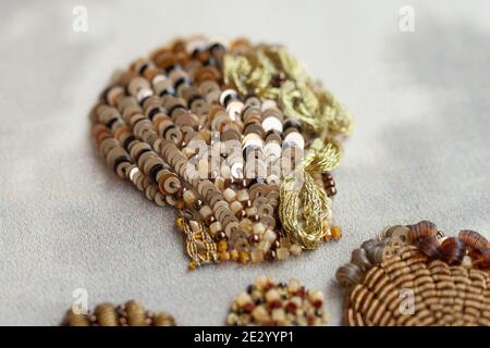 Couture Stickerei von Muscheln. Stockfoto