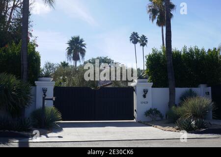 Toluca Lake, Kalifornien, USA 15. Januar 2021 EIN allgemeiner Blick auf die Atmosphäre des ehemaligen Wohnsitzes des Kostümbildners Adrian alias Adrian Adolph Greenberg und der Schauspielerin Janet Gaynor in der 10428 Valley Spring Lane am 15. Januar 2021 in Toluca Lake, Kalifornien, USA. Foto von Barry King/Alamy Stockfoto Stockfoto