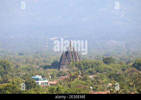 Luftaufnahme des Prambanan Tempels in Yogykarta, Indonesien. Stockfoto