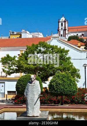 Skulpturen am Brunnen von Silves an der Algarve Portugal Stockfoto