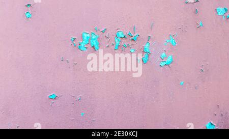 Alte Betonwand, natürliche Textur. Heller Schatten Hintergrund. Selektiver Fokus. Vorderansicht. Stockfoto