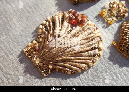 Couture Stickerei von Muscheln. Stockfoto