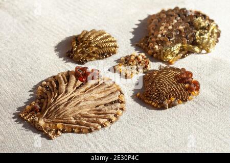 Couture Stickerei von Muscheln. Stockfoto