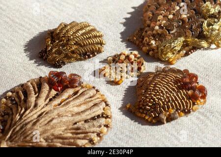 Couture Stickerei von Muscheln. Stockfoto