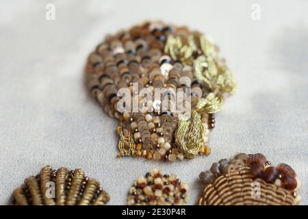 Couture Stickerei von Muscheln. Stockfoto