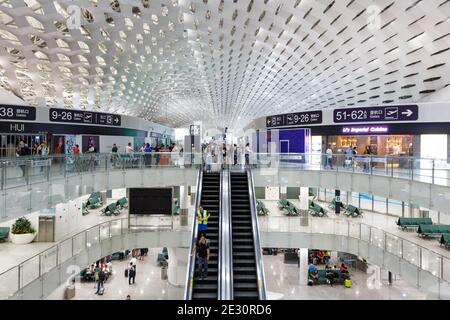 Shenzhen, China - 26. September 2019: Shenzhen International Airport (SZX) Terminal Gebäude in China. Stockfoto