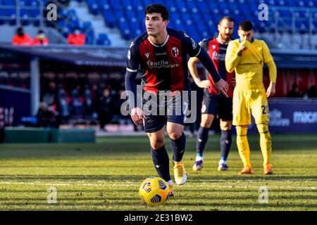 Bologna, Italien. Januar 2021. Bologna, Italien, Dall'Ara Stadion, 16. Januar 2021, Strafbarkeit von Riccardo Orsolini (Bologna FC) während Bologna FC vs Hellas Verona - Italienische Fußball Serie A Spiel Credit: Alessio Marini/LPS/ZUMA Wire/Alamy Live News Stockfoto