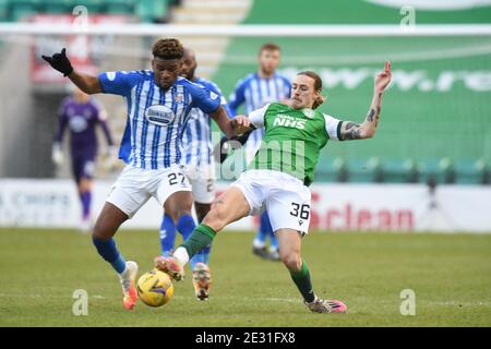 Easter Road Stadium Edinburgh. Scotland.UK 16. Jan 21 Hibernian gegen Kilmarnock.Scottish Premiership Match. Hibs Jackson Irvine tussle mit Aaron Tshibola (27 Kilmarnock. Kredit: eric mccowat/Alamy Live Nachrichten Stockfoto