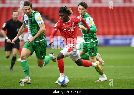 NOTTINGHAM, ENGLAND. JAN 16TH Alex Mighten von (17) Nottingham Forest in Aktion während des Sky Bet Championship Matches zwischen Nottingham Forest und Millwall am City Ground, Nottingham am Samstag, 16. Januar 2021. (Kredit: Jon Hobley - MI News) Kredit: MI Nachrichten & Sport /Alamy Live Nachrichten Stockfoto