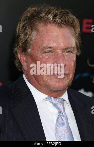 Tom Berenger kommt zur L.A.-Premiere von 'Inception', die am 13. Juli 2010 im Chinese Theatre in Los Angeles, CA, USA, stattfand. Foto von Baxter/ABACAPRESS.COM Stockfoto